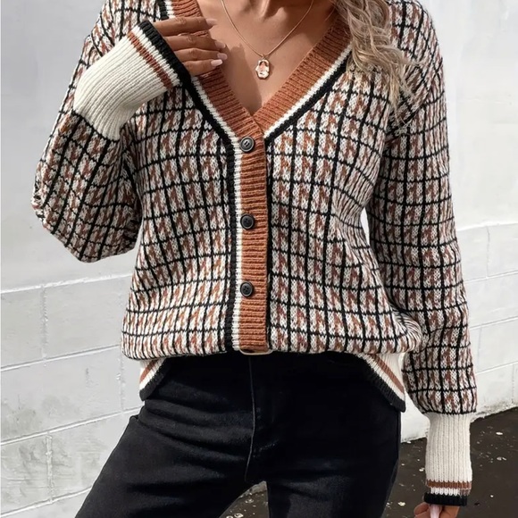 NWOT Shawnee cardigan blown/black/cream. Sold out online for $42. - Picture 5 of 9